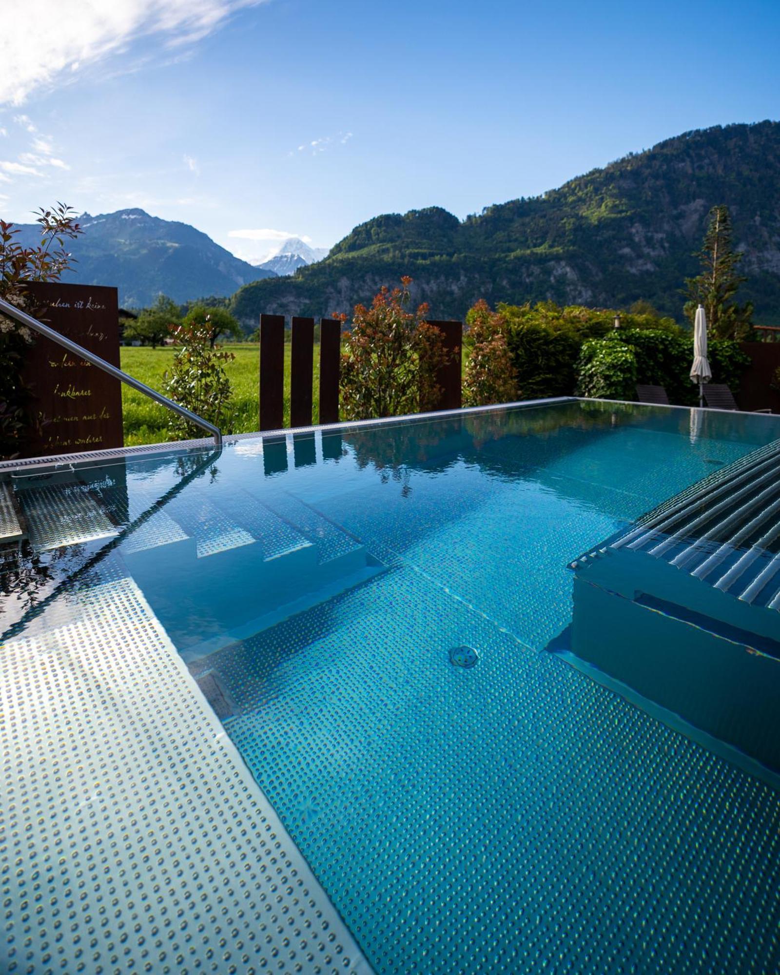 Salzano Hotel - Spa - Restaurant Unterseen Eksteriør billede